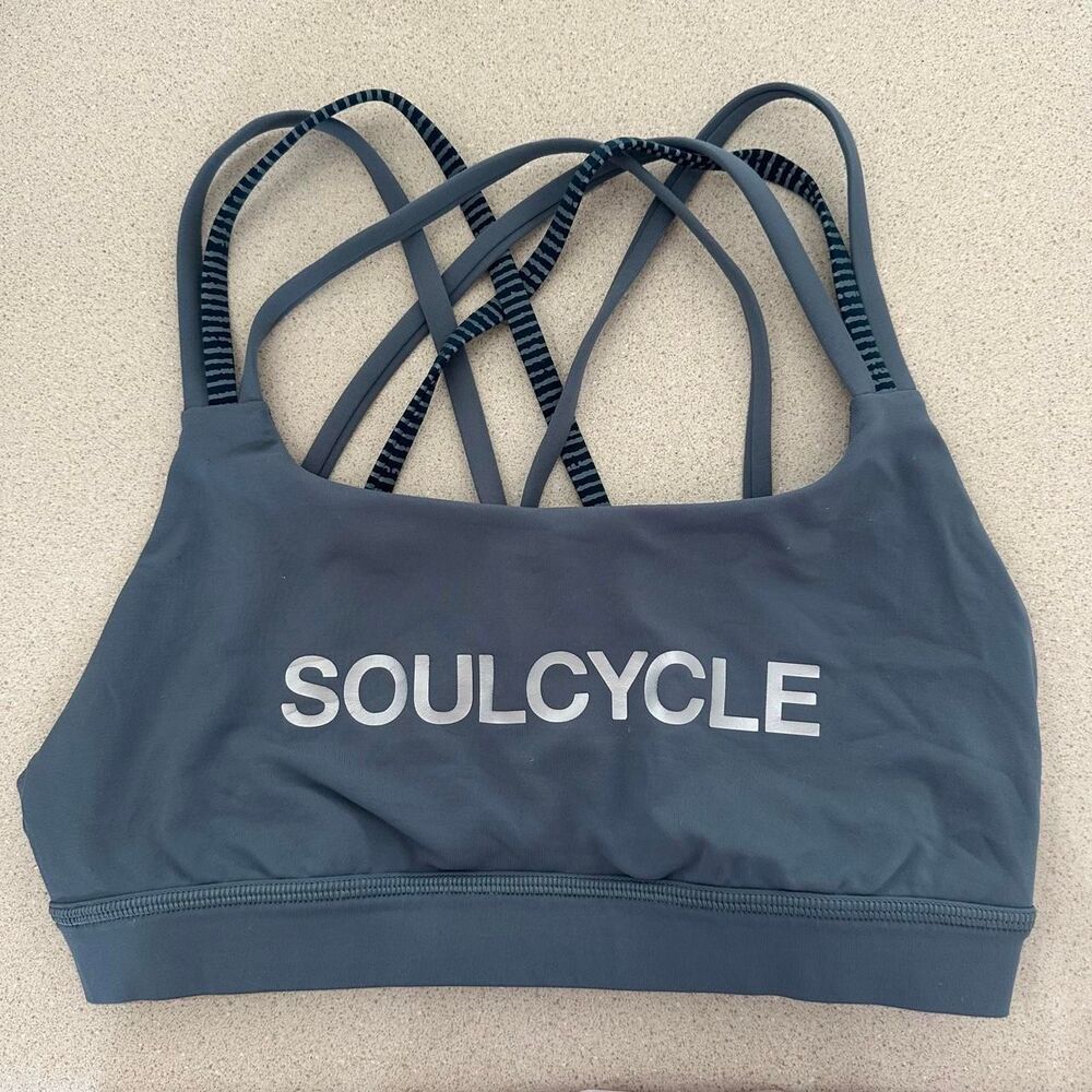 Lululemon sports bra 4